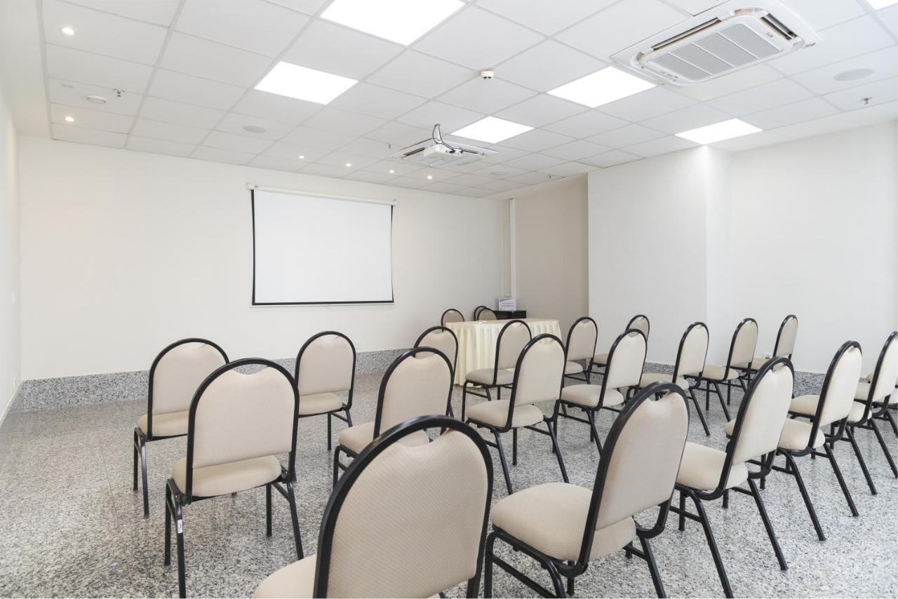 Tulip Inn Vila Velha Vila Velha  Exteriör bild