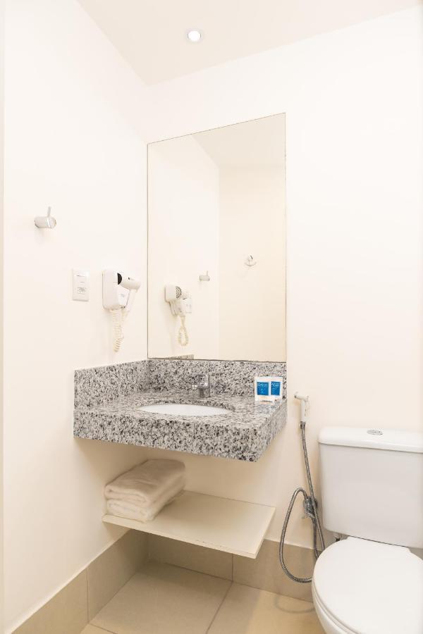 Tulip Inn Vila Velha Vila Velha  Exteriör bild