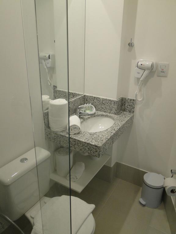 Tulip Inn Vila Velha Vila Velha  Exteriör bild