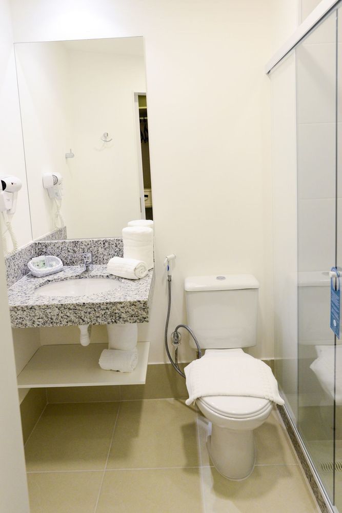 Tulip Inn Vila Velha Vila Velha  Exteriör bild